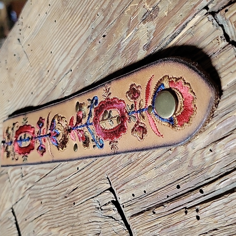 Embroidered Leather Cuff Bracelet - Picture 3 of 10